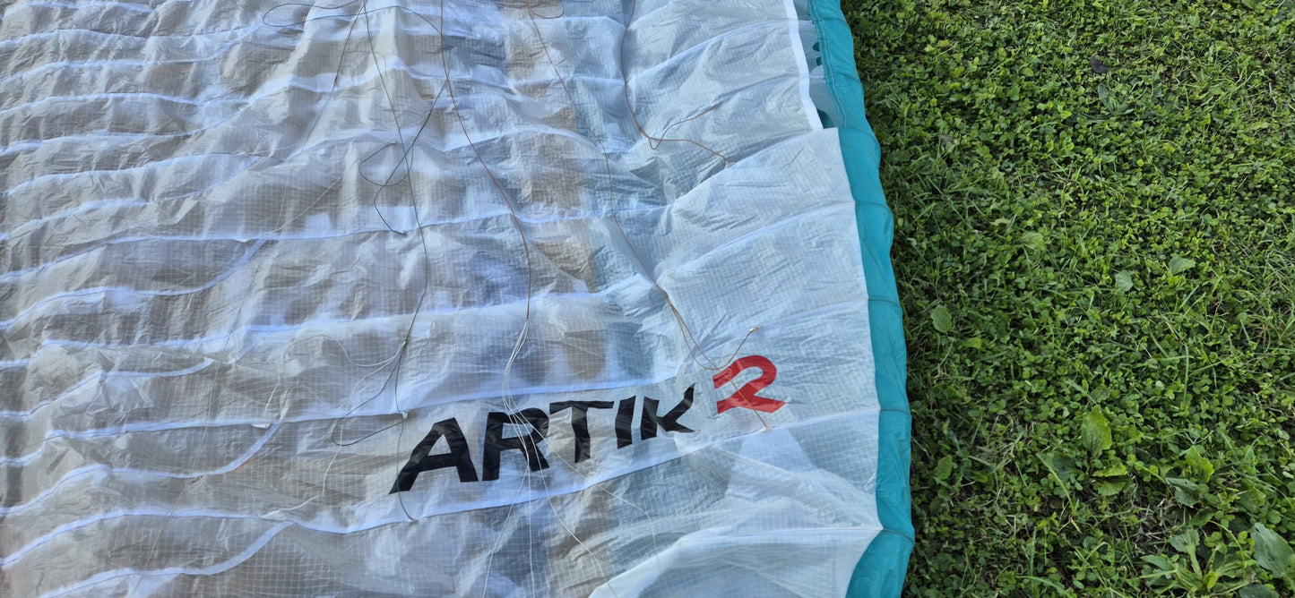 NIVIUK Artik R 27 wasp
