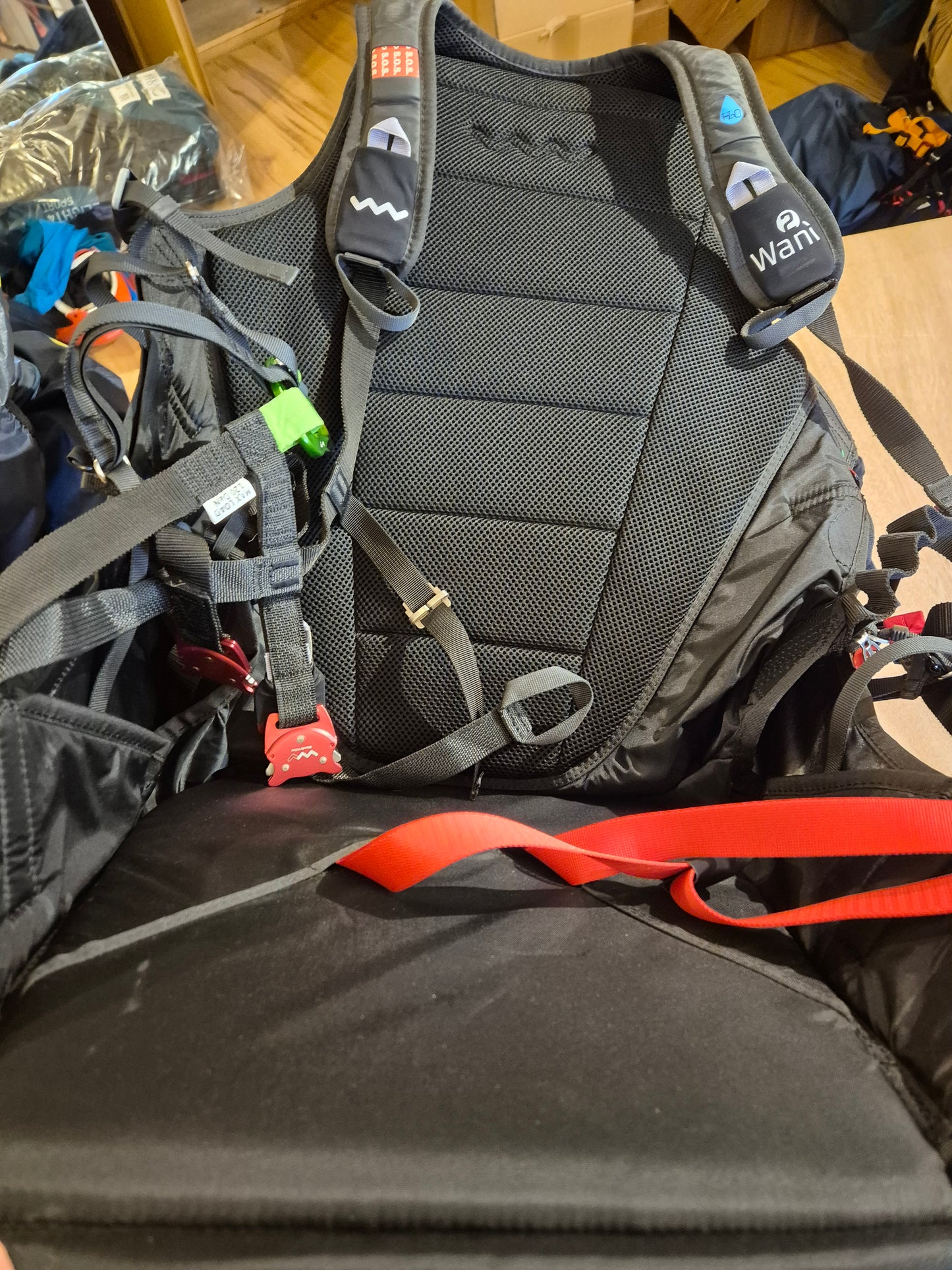 WOODY VALLEY Wani2 S grün