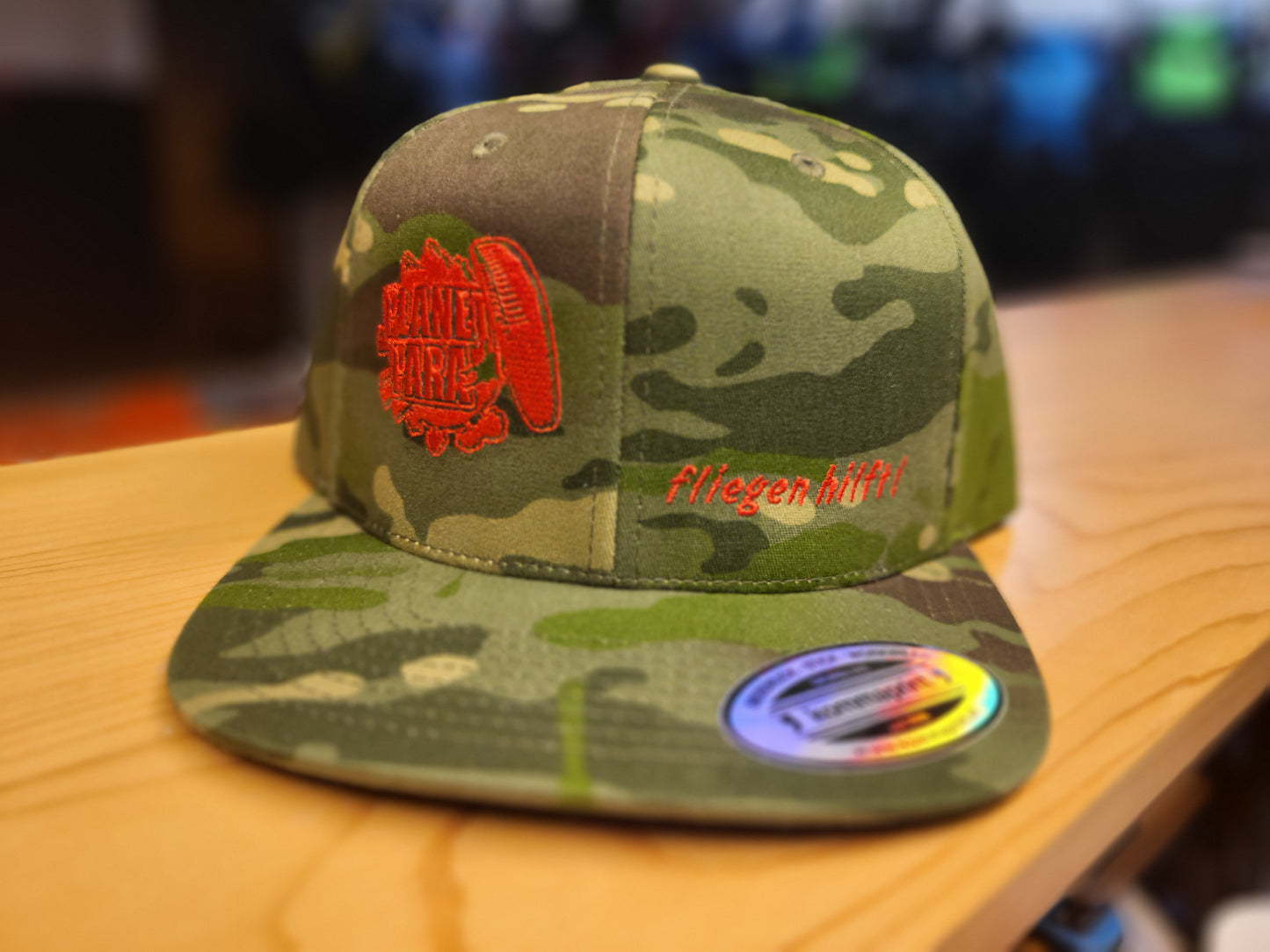 Planet Para Base Cap "flying helps!"