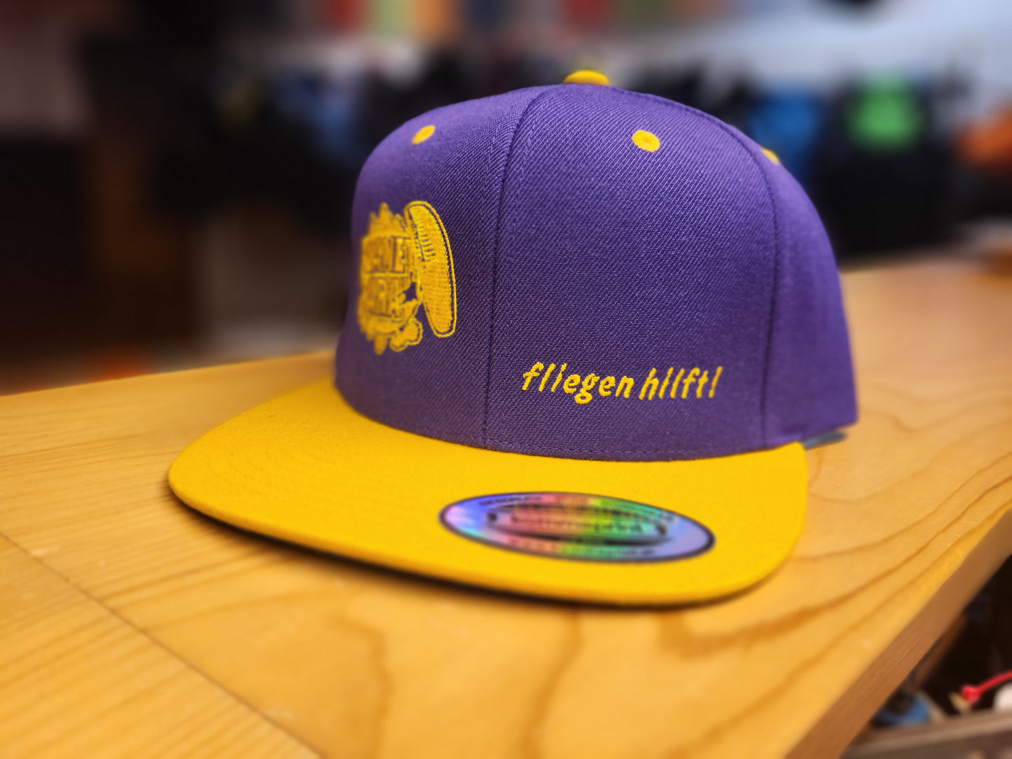 Planet Para Base Cap "flying helps!"