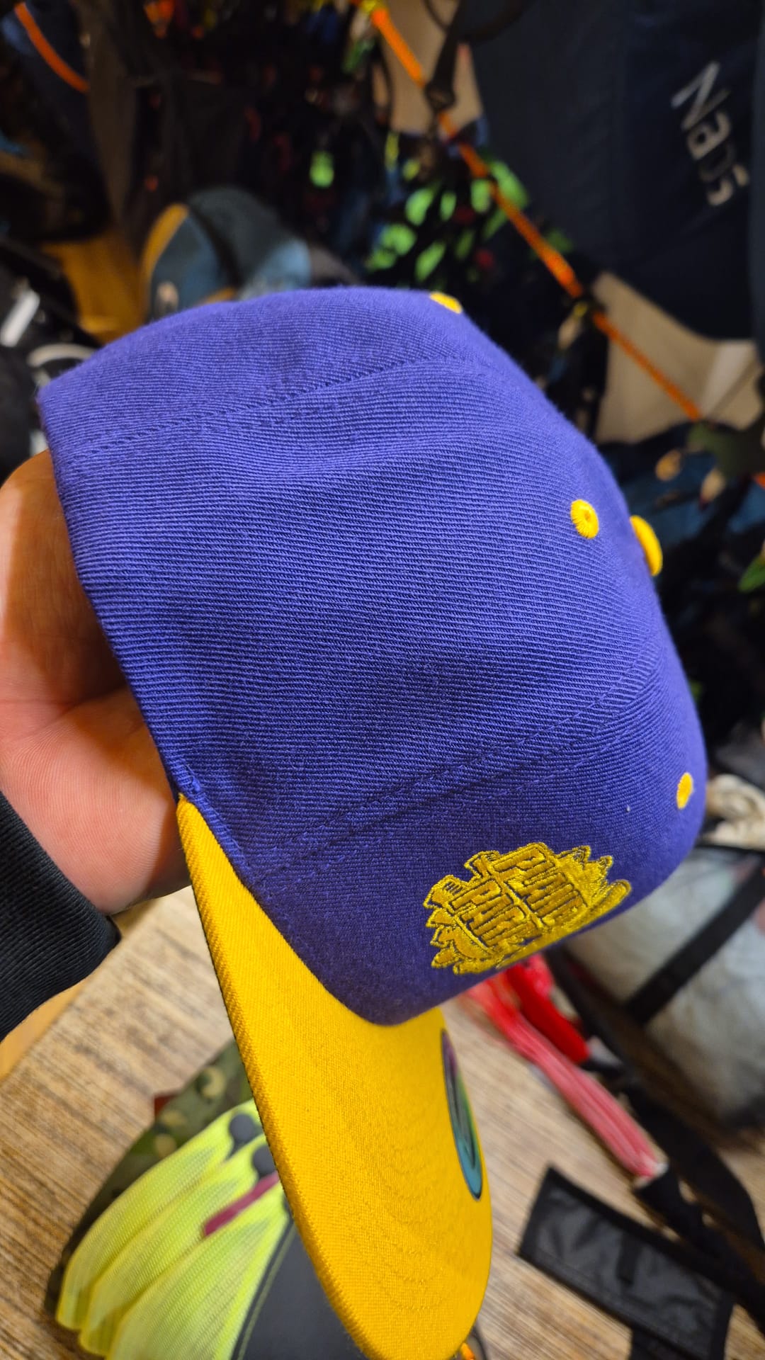 Planet Para Base Cap "flying helps!"