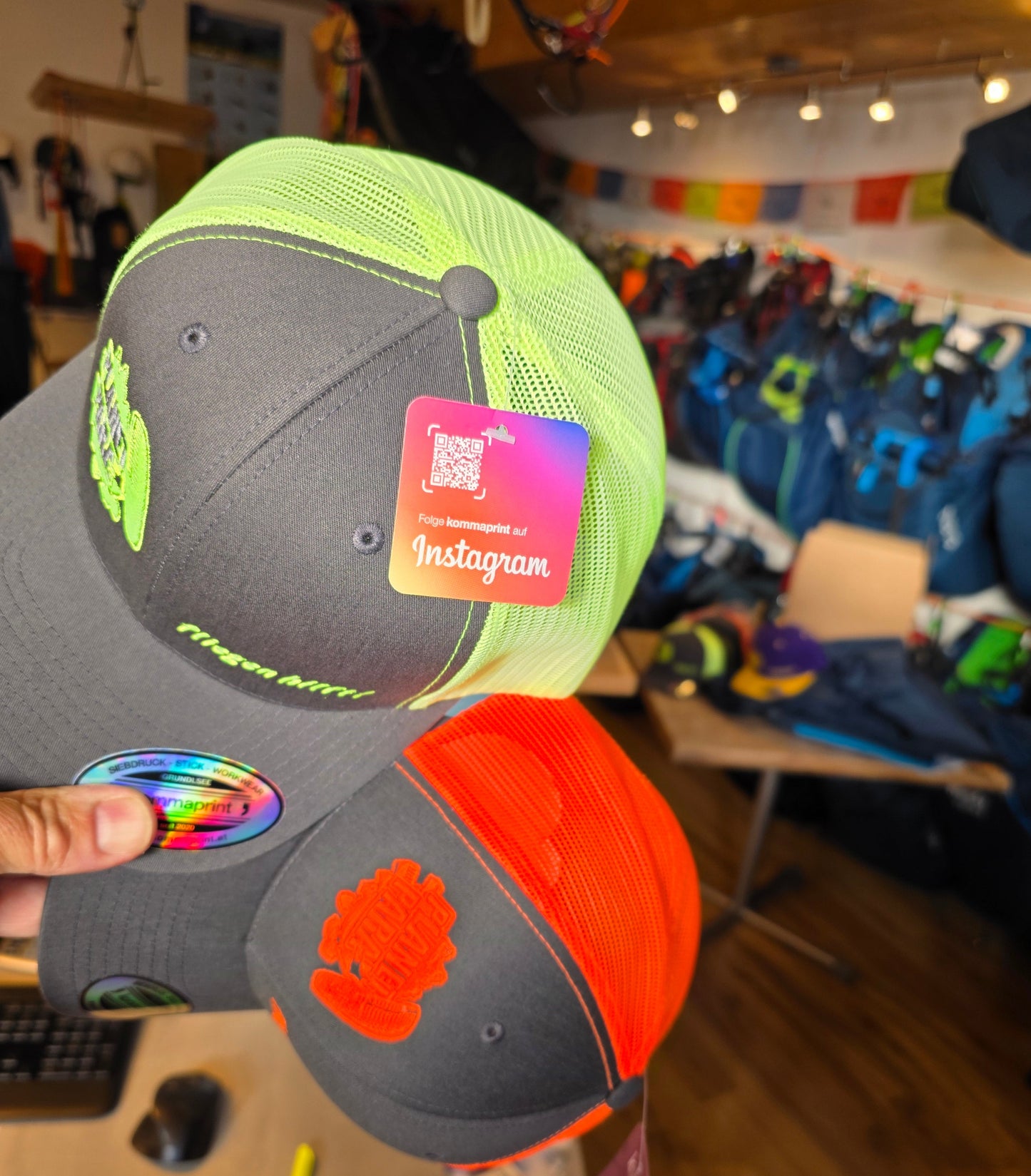 PLANET PARA NEON Base Cap "fliegen hilft" MESH NEON